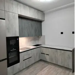 Кухня Бетон светлый Бетон темный профиль Gola 2